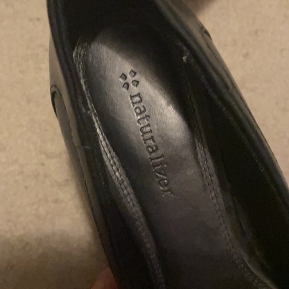 Naturalizer black pumps with bow size 7.5 M - Picture 6 of 8